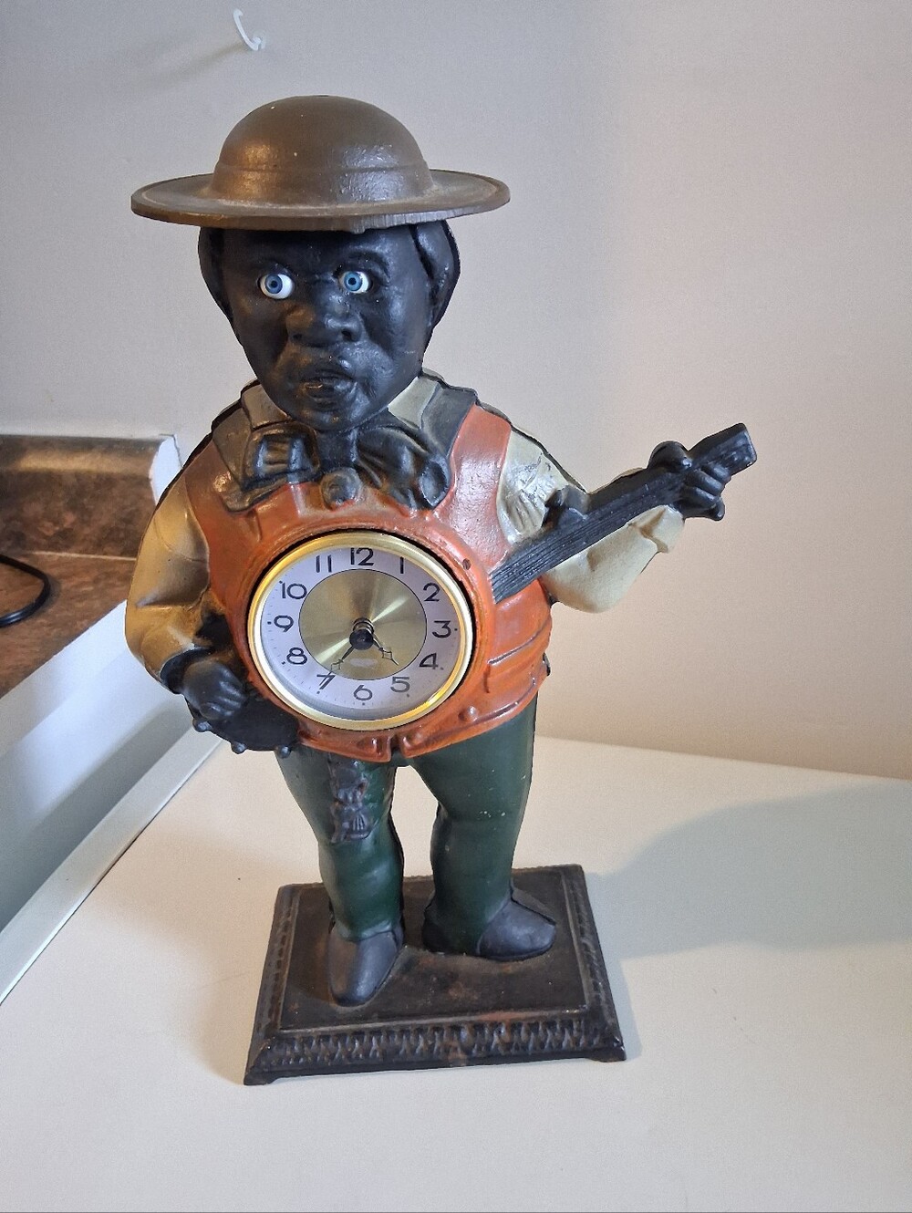 Vtg Repro Cast-Iron Banjo Player Clock Glass Eyes